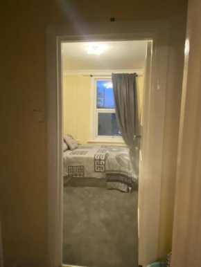 389 blue, London